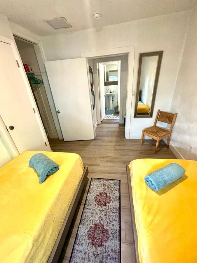 Beach Vibes 2 Bedrooms House Маями Екстериор снимка